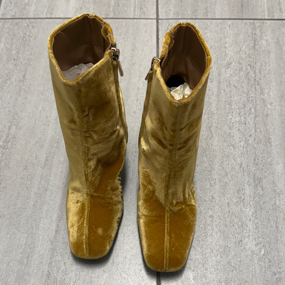 Sam Edelman Gold Velvet Ankle Boots Size 6.5